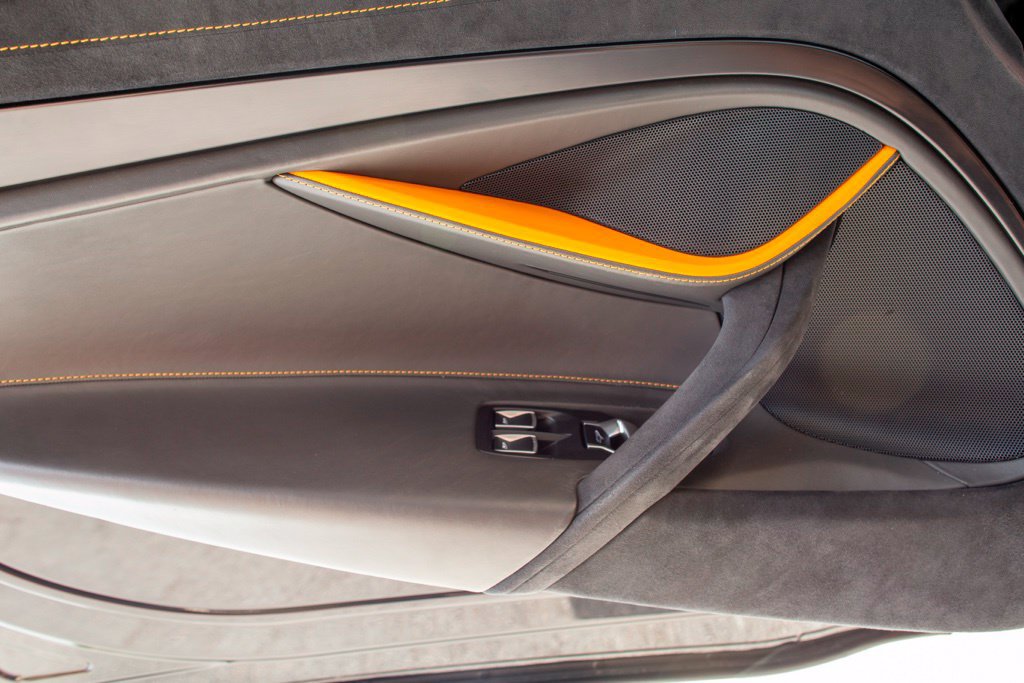 Used 2018 McLaren 720S Performance RWD image 68