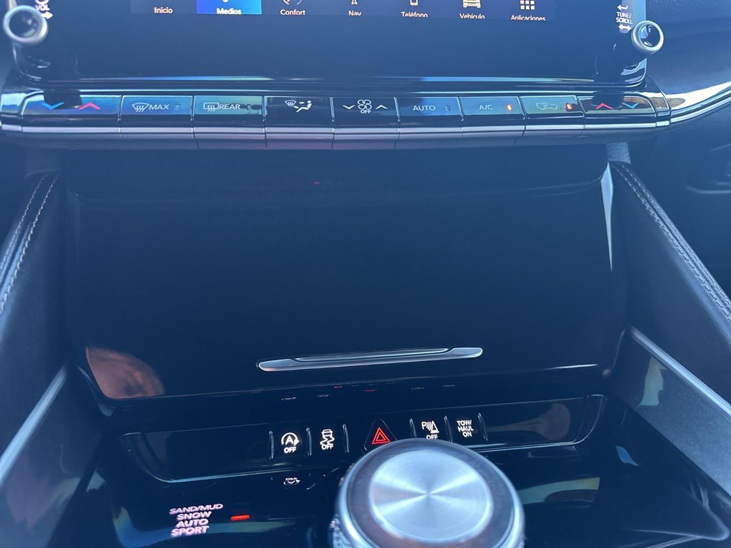 Used 2023 Jeep Wagoneer Base video 4