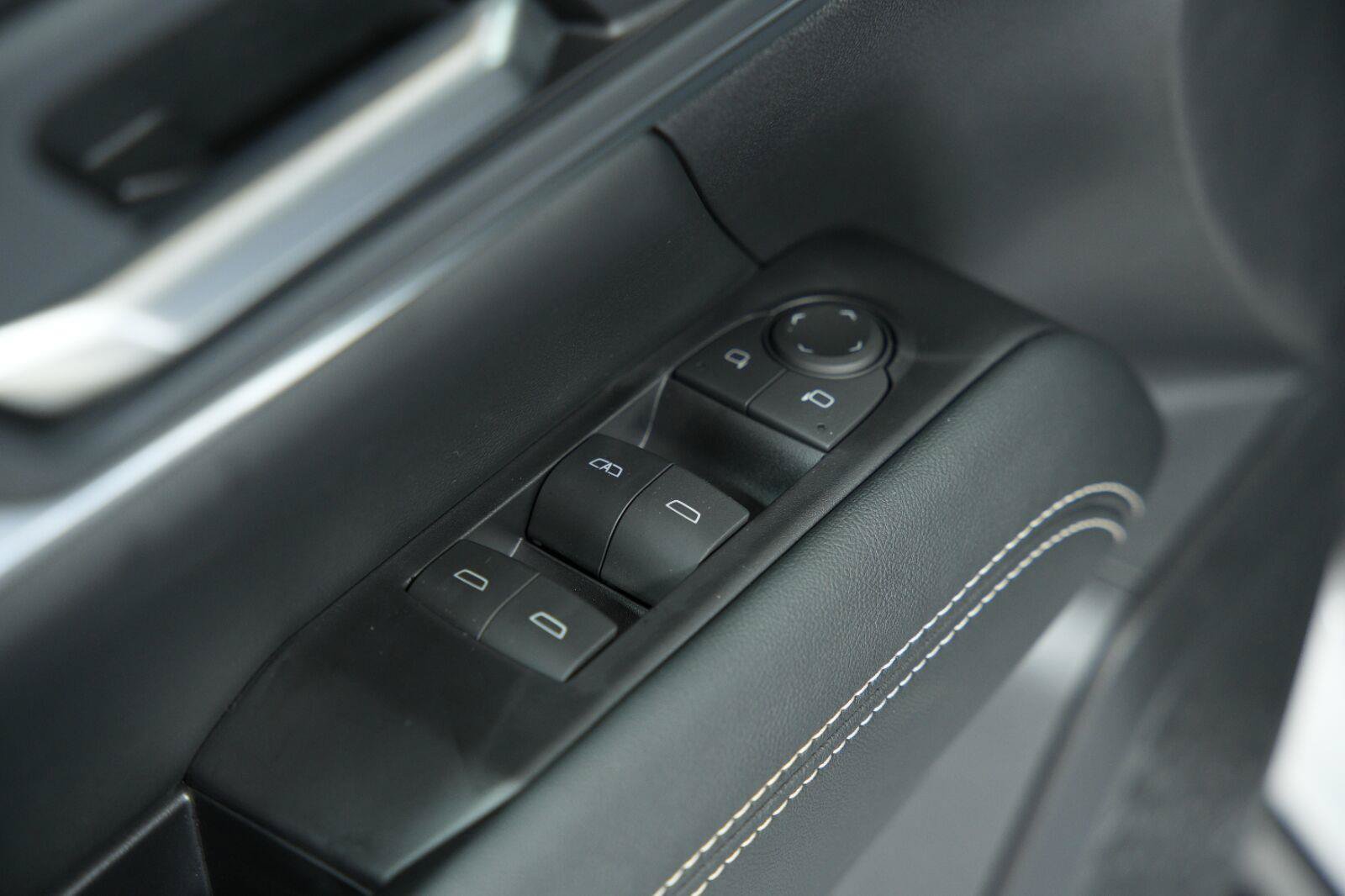 New 2027 GMC Terrain Elevation w/ Black Edition FWD image 25