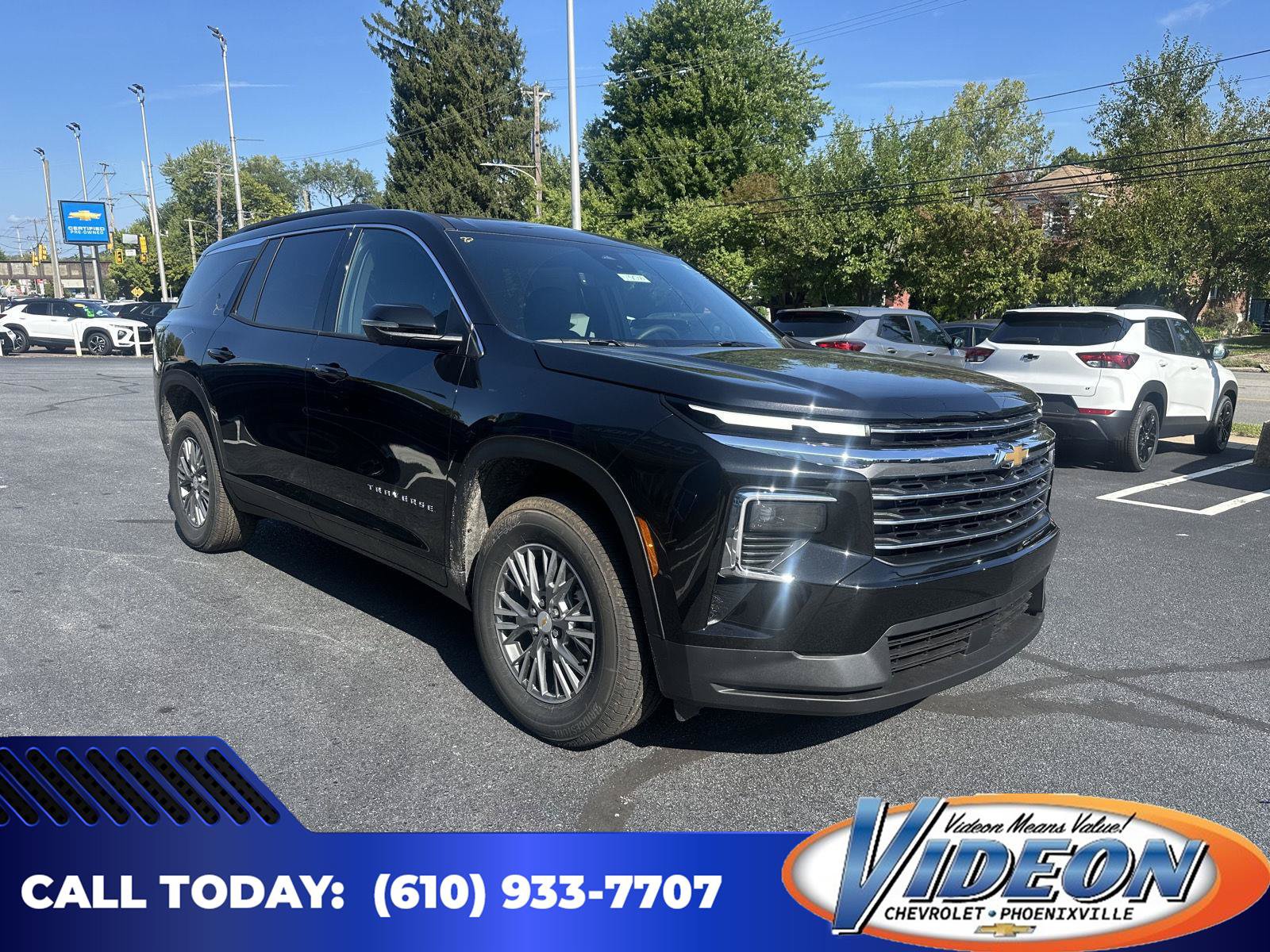 New 2027 Chevrolet Traverse LT w/ Driver Confidence Package