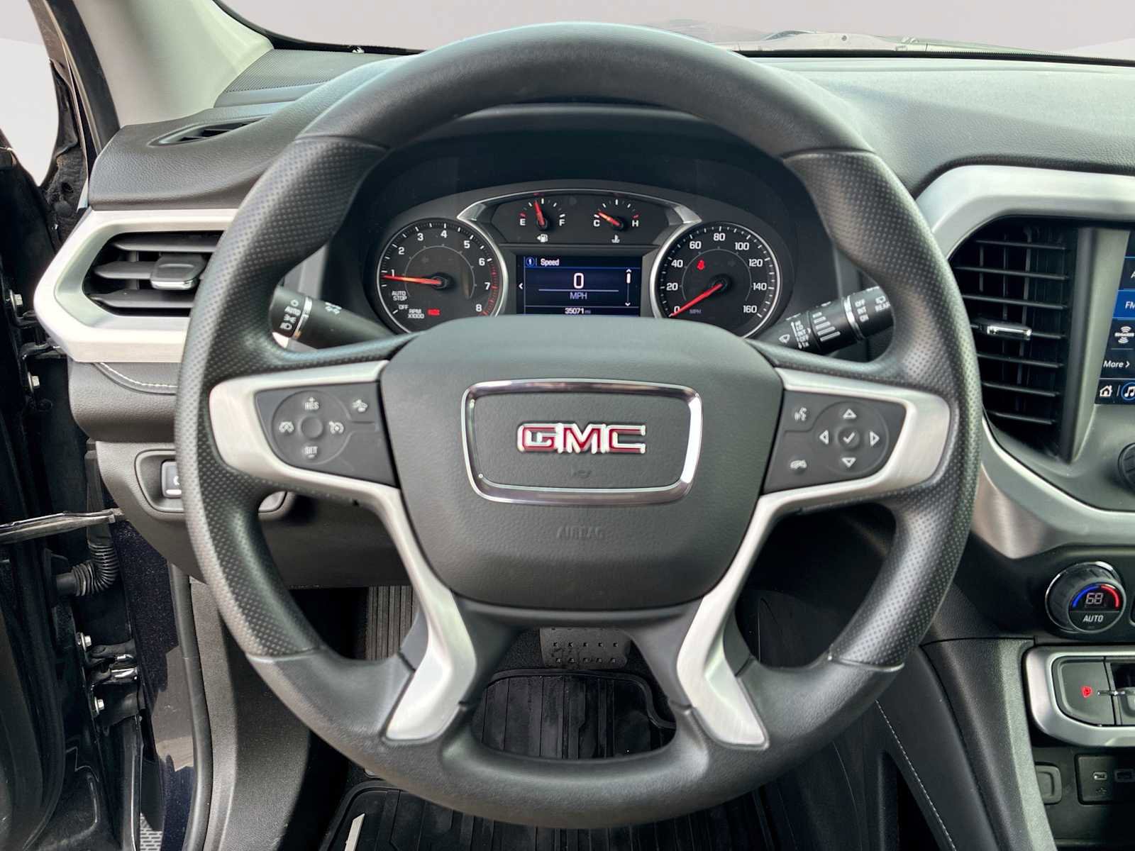 Certified 2022 GMC Acadia SLE w/ Driver Convenience Package image 10