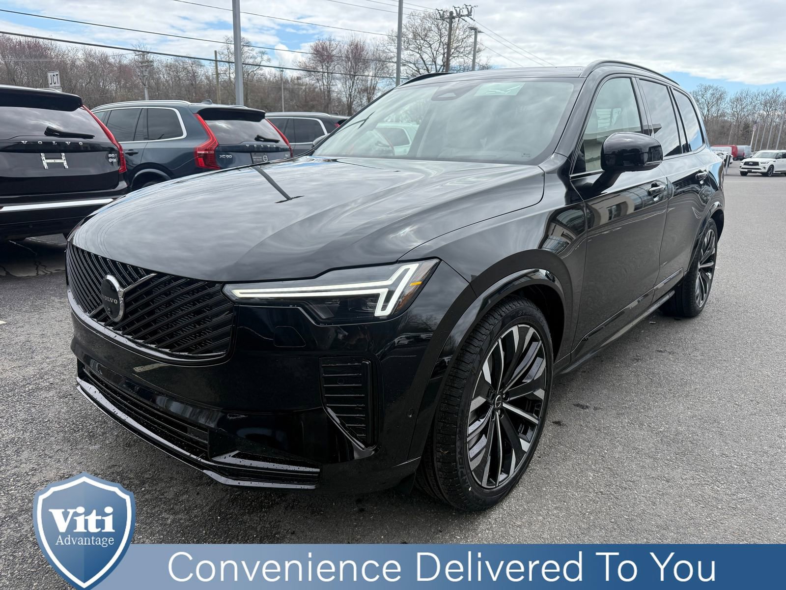 New 2026 Volvo XC90 B6 Ultra w/ Lounge Package image 4