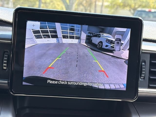 Used 2023 Ford Explorer XLT w/ Equipment Group 202A image 23