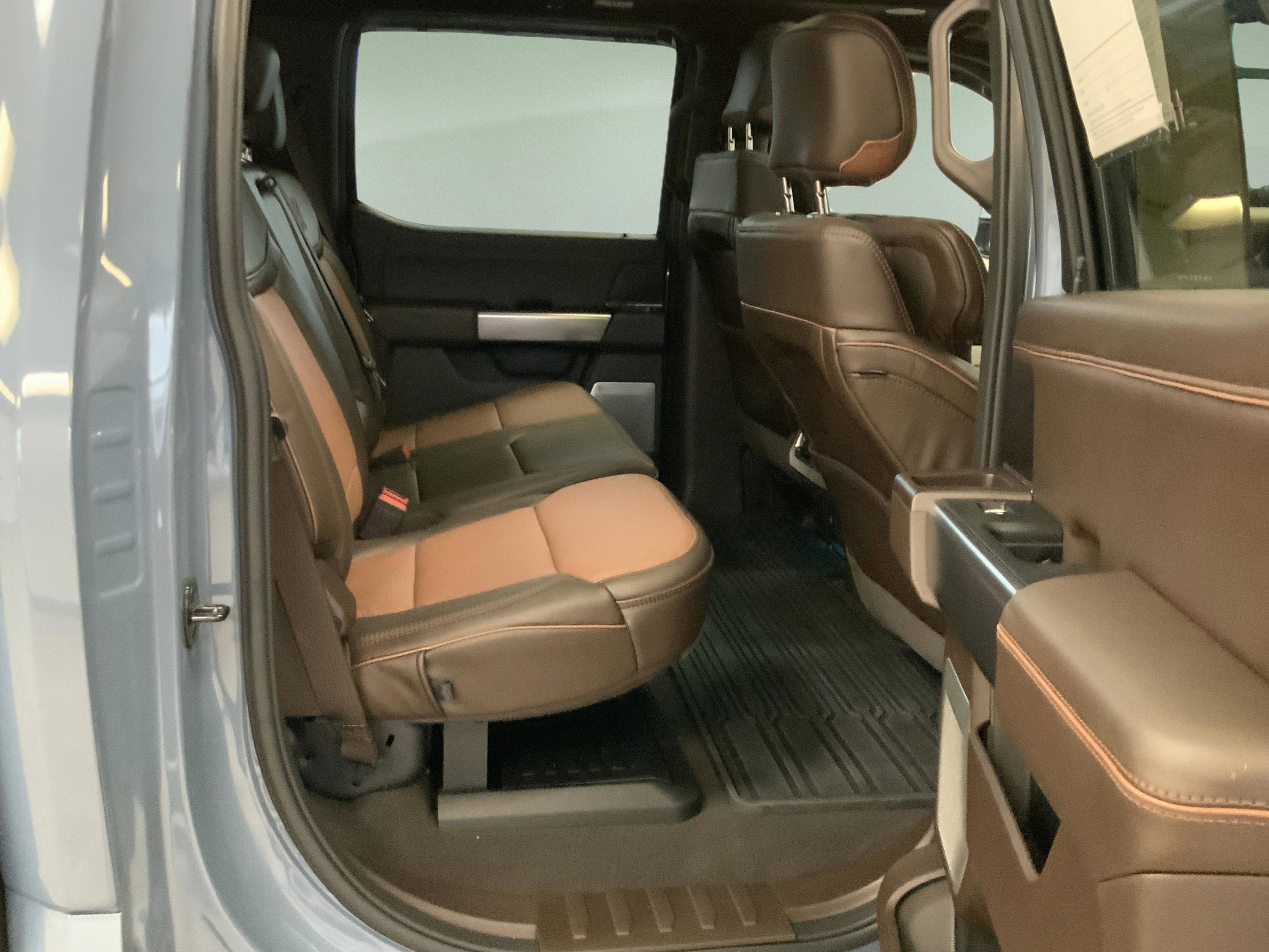 Used 2023 Ford F350 King Ranch w/ Chrome Package image 36