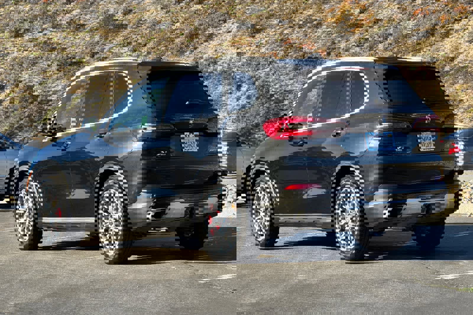 Used 2021 BMW X5 xDrive40i w/ Premium Package image 7