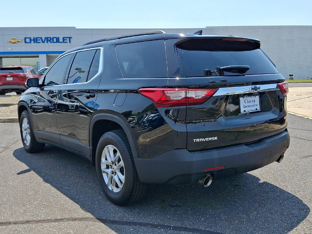 Used 2020 Chevrolet Traverse LT FWD image 5