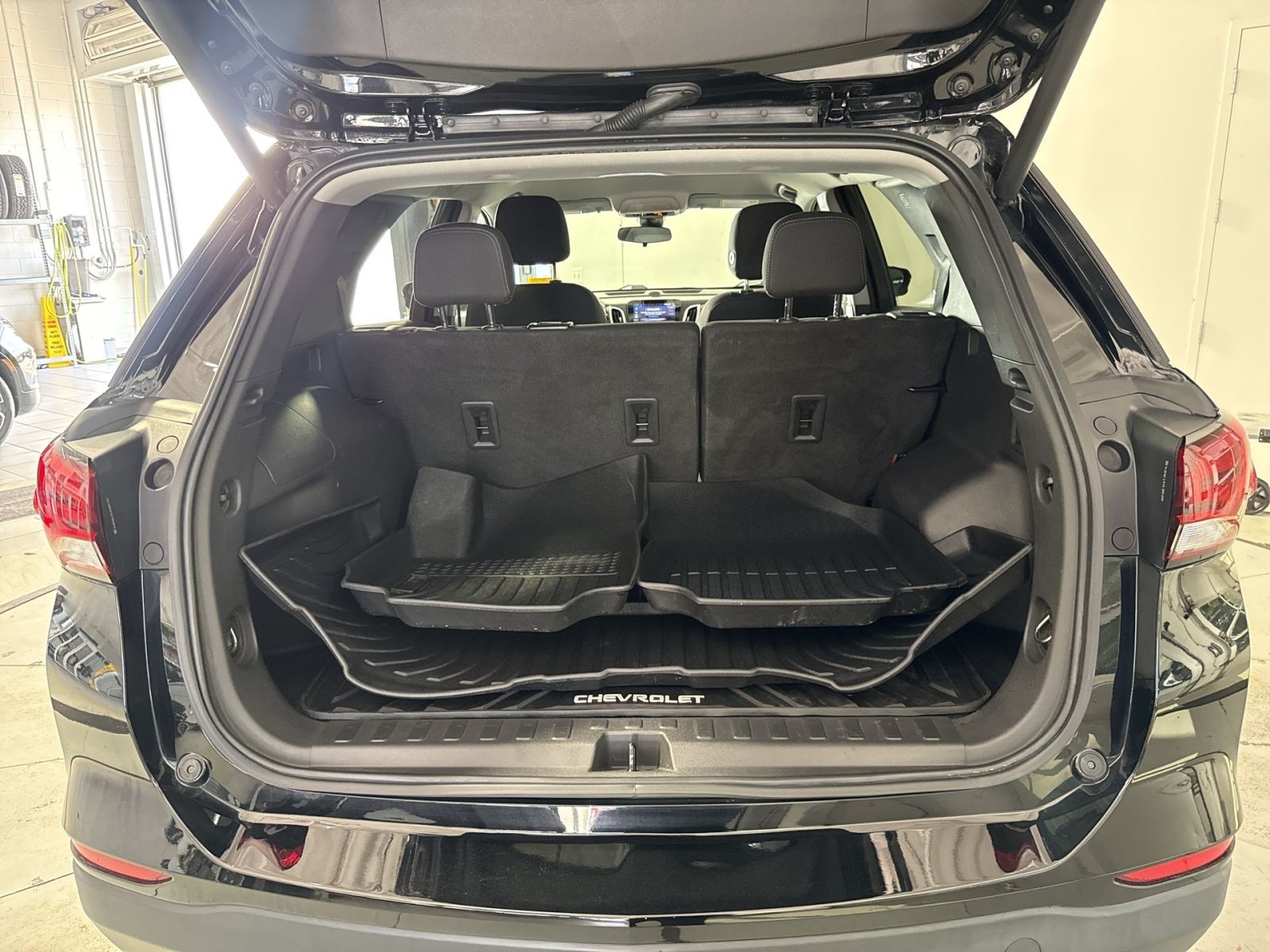Used 2022 Chevrolet Equinox LT AWD/4WD image 21