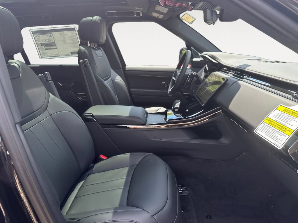 New 2026 Land Rover Range Rover Sport Dynamic SE AWD/4WD image 15