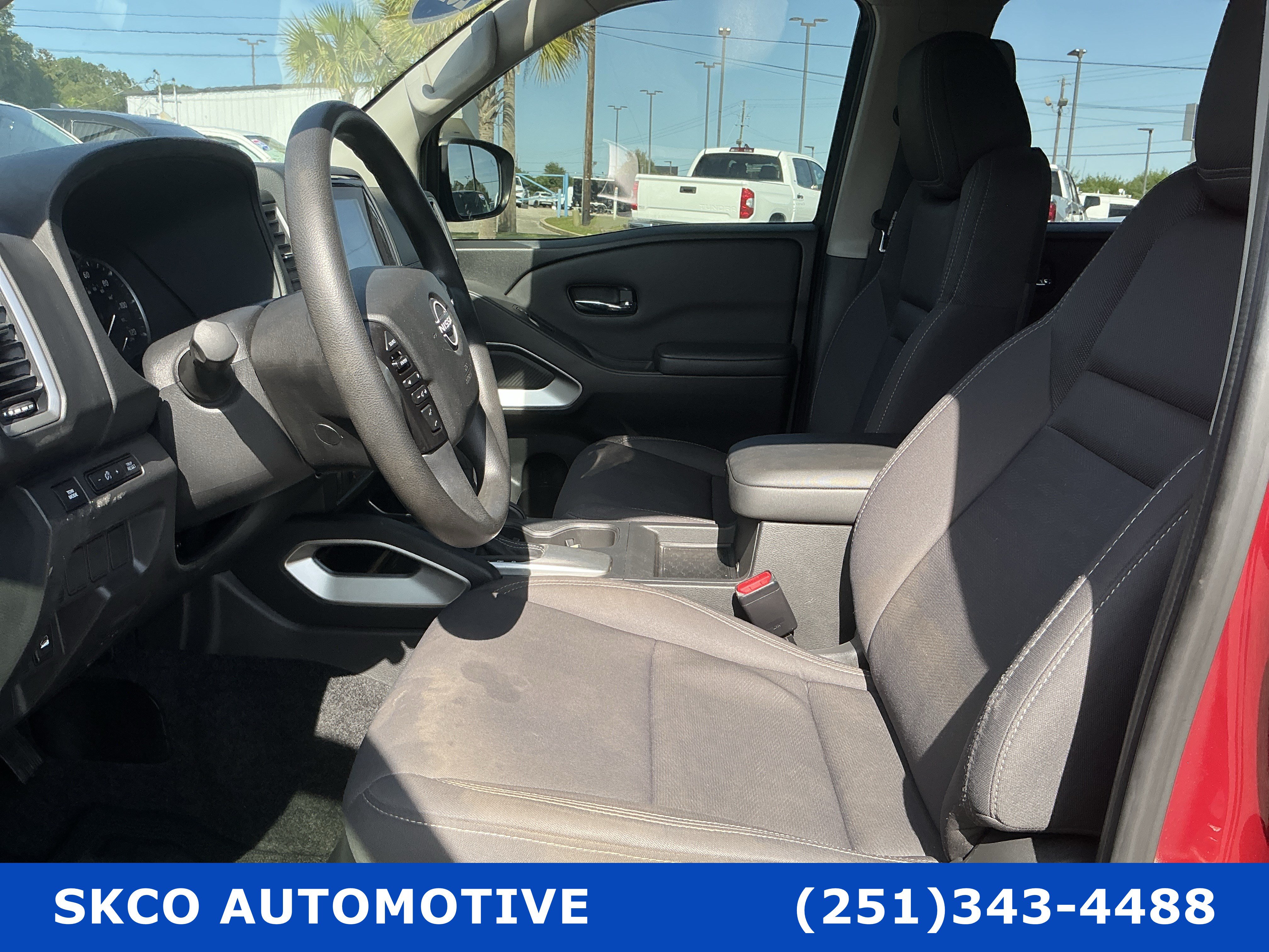 Used 2022 Nissan Frontier SV w/ Technology Package AWD/4WD image 11