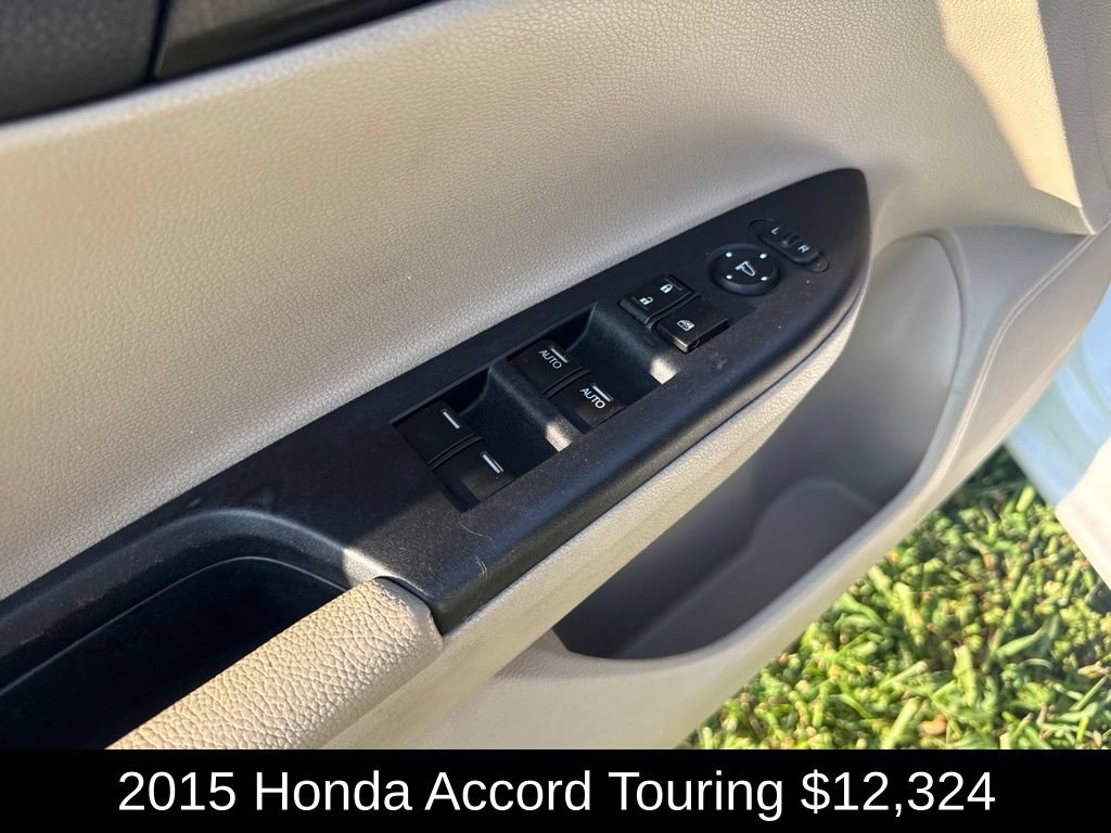 Used 2015 Honda Accord Touring image 12