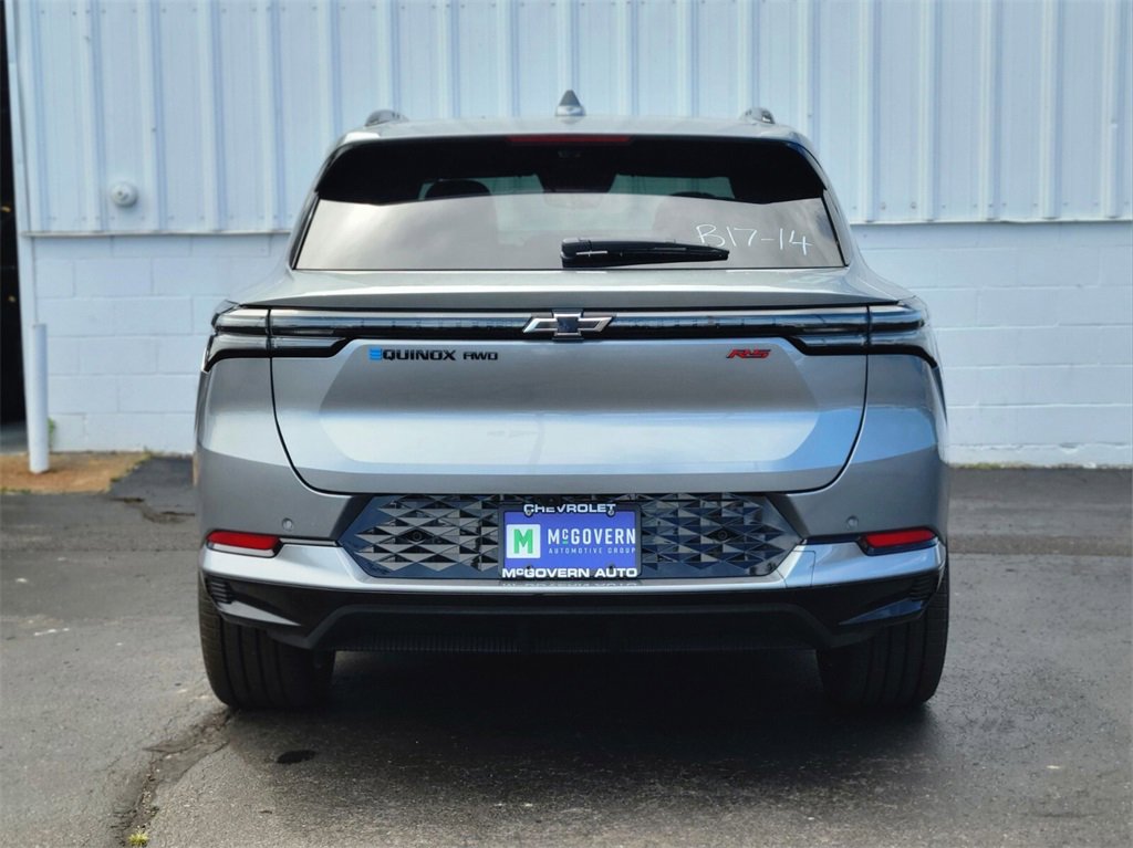 New 2025 Chevrolet Equinox EV RS image 4