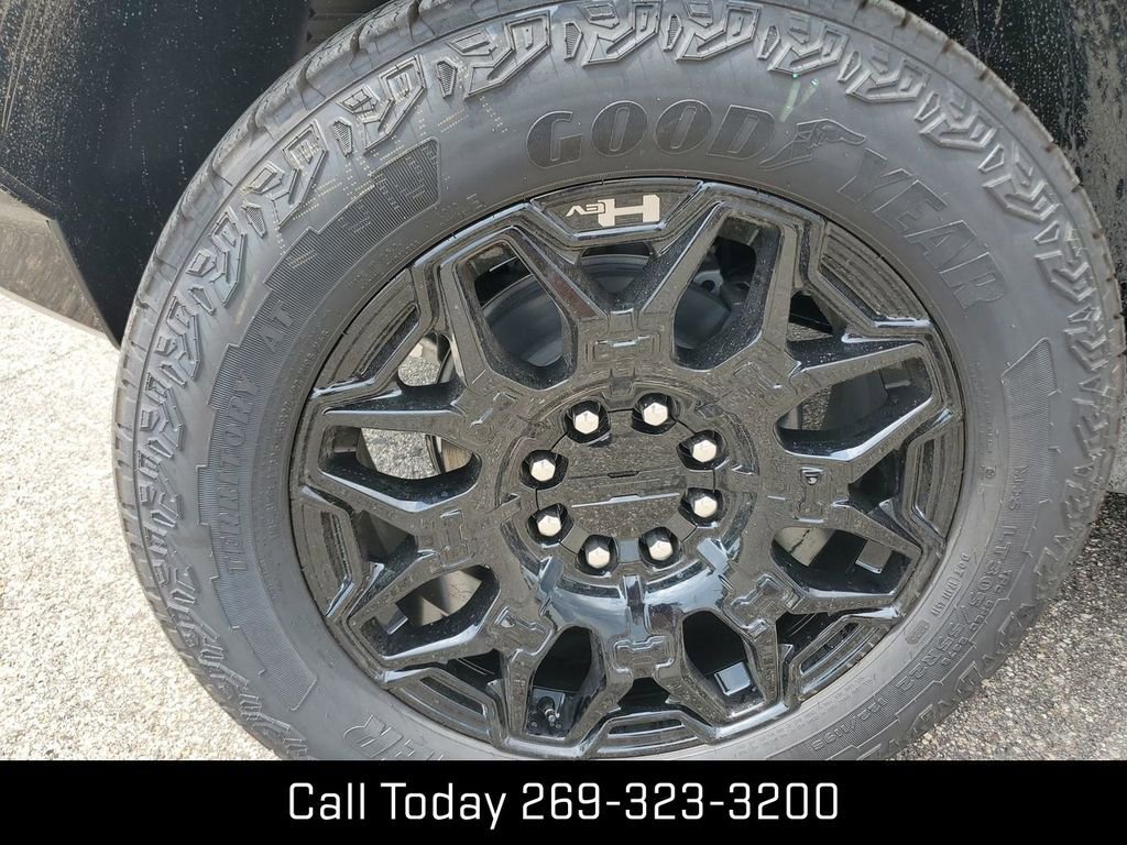 New 2025 GMC Hummer EV 2X image 34