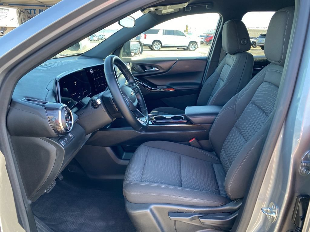 Used 2025 Chevrolet Equinox LT FWD image 25
