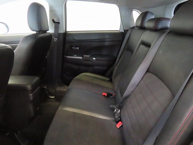 Used 2023 Mitsubishi Outlander Sport SE image 26