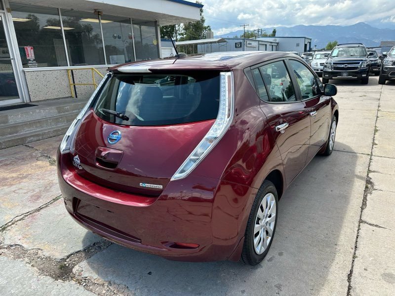 Used 2016 Nissan Leaf S w/ Charger Package FWD image 7