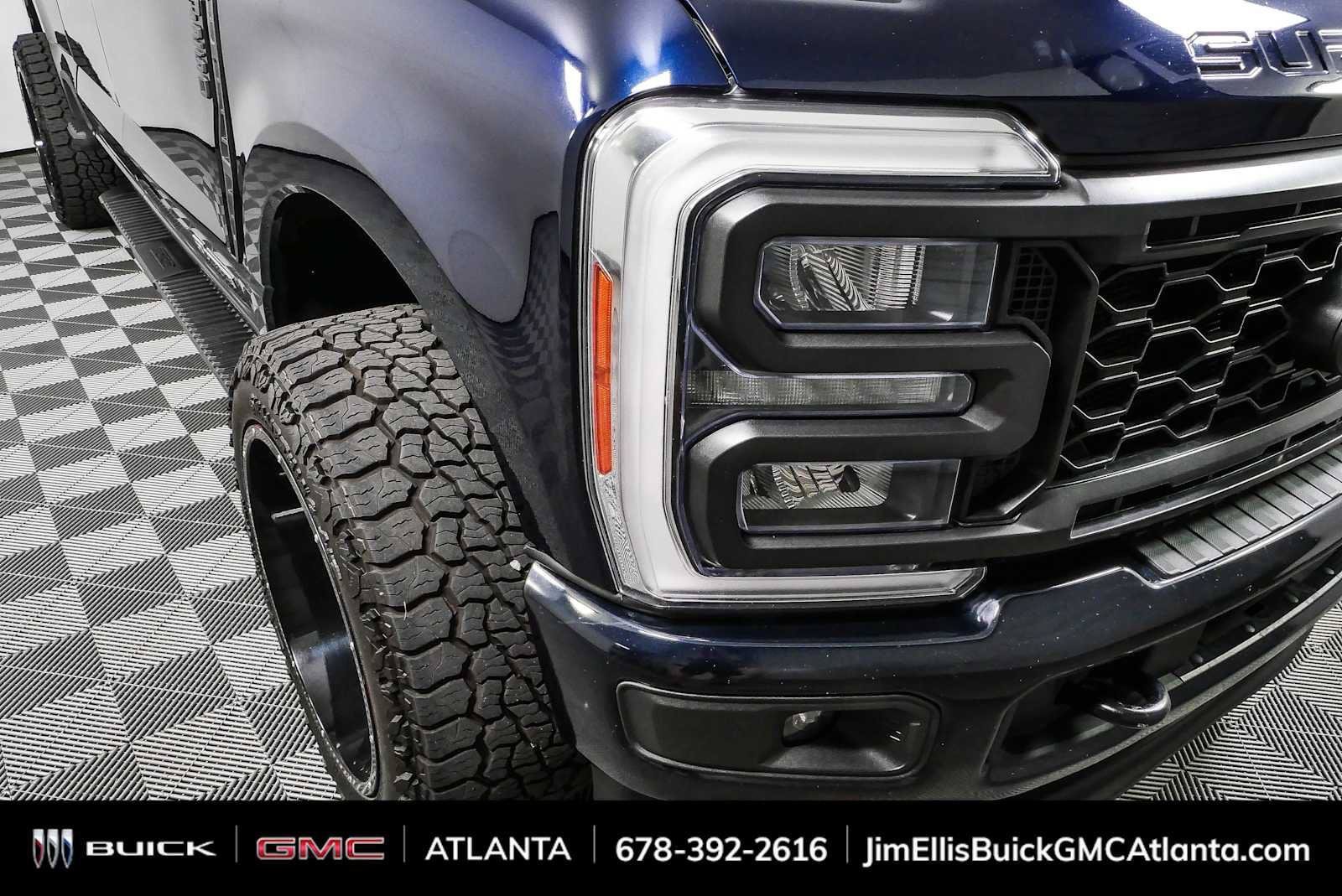Used 2023 Ford F250 Lariat w/ Sport Appearance Package AWD/4WD image 35