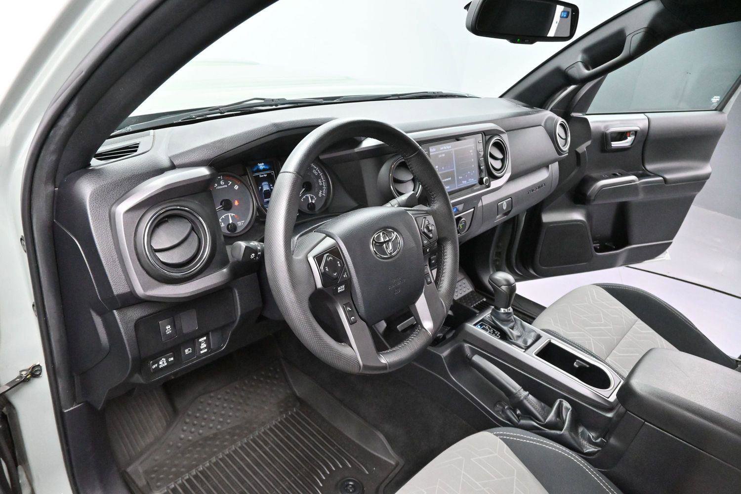 Used 2023 Toyota Tacoma TRD Sport AWD/4WD image 12