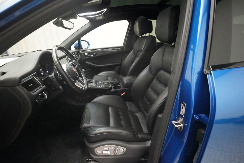 Used 2017 Porsche Macan GTS AWD/4WD image 13