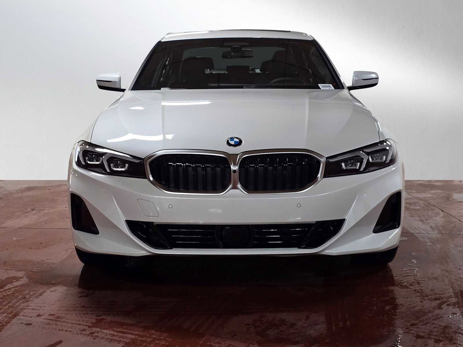 Used 2026 BMW 330i xDrive Sedan w/ Premium Package image 8