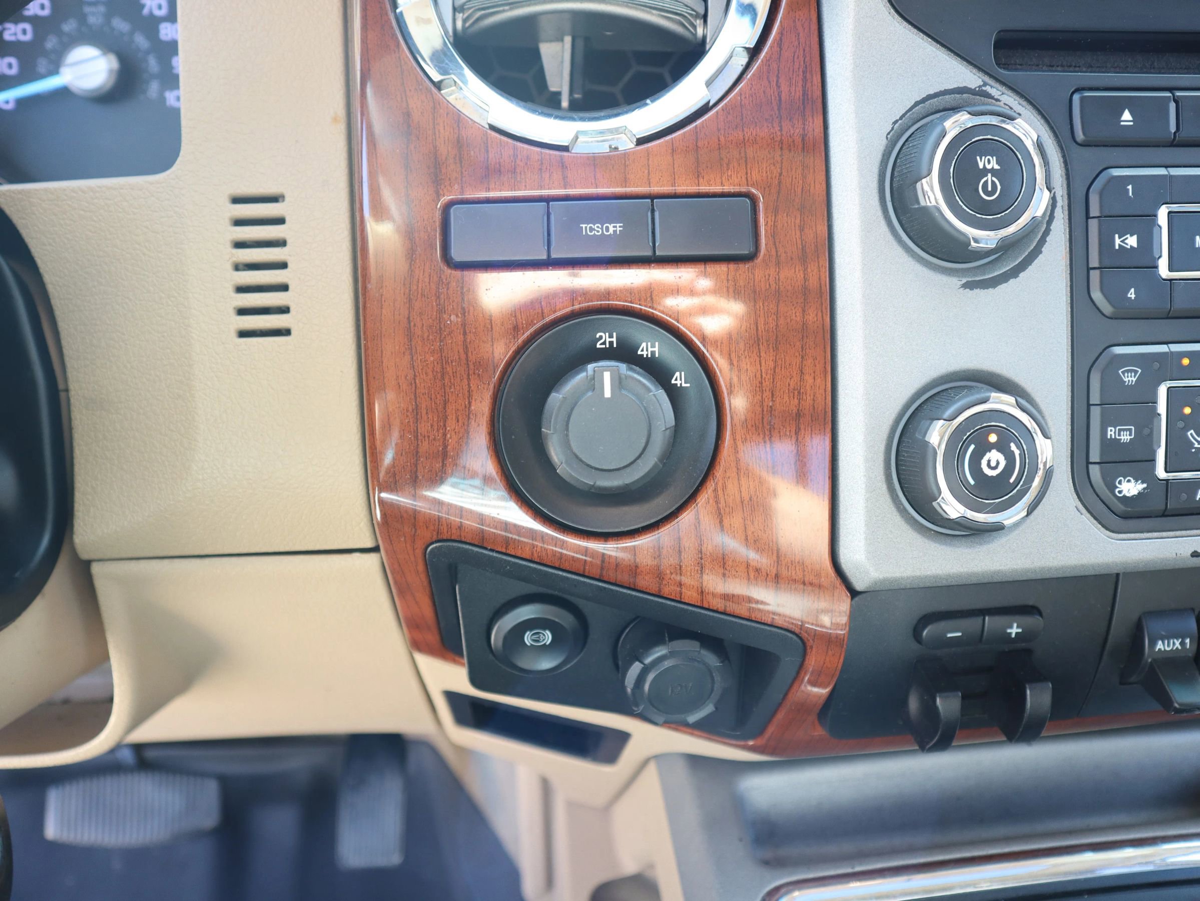 Used 2015 Ford F350 King Ranch w/ King Ranch w/Chrome Package image 19