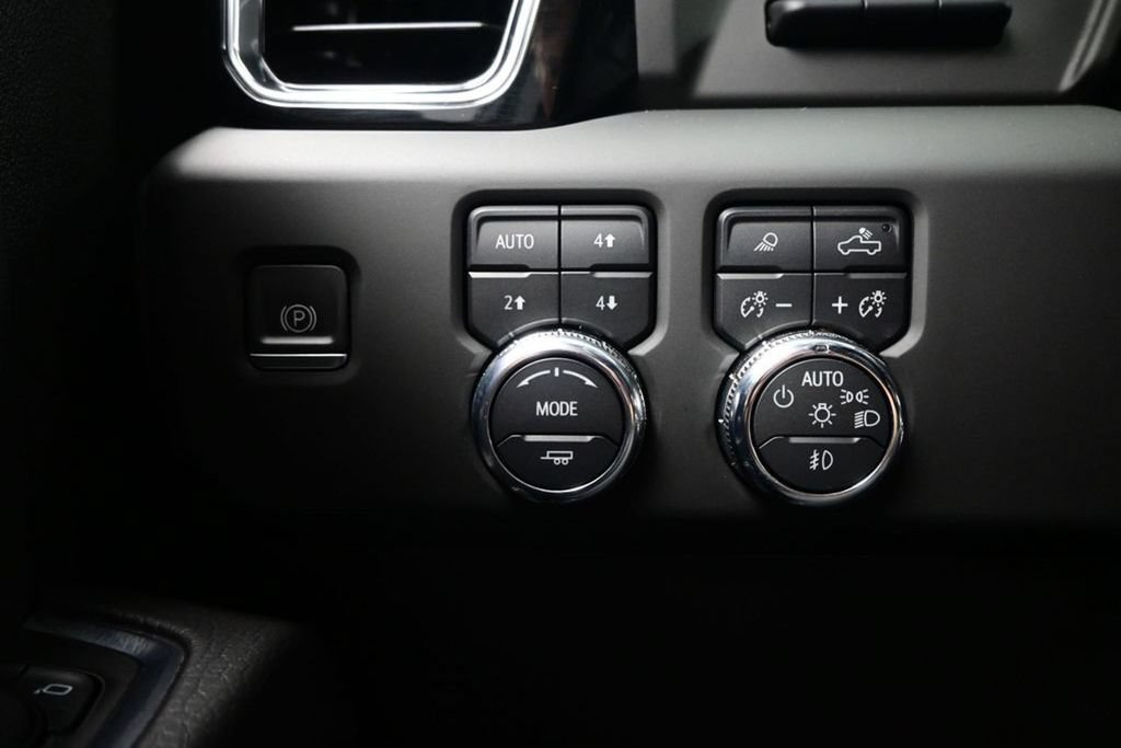 Used 2023 GMC Sierra 1500 Denali w/ Denali Reserve Package AWD/4WD image 32