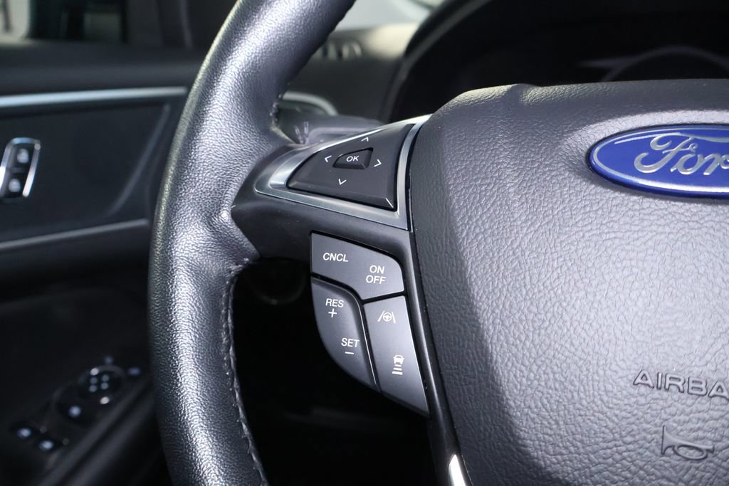 Used 2024 Ford Edge SEL image 19