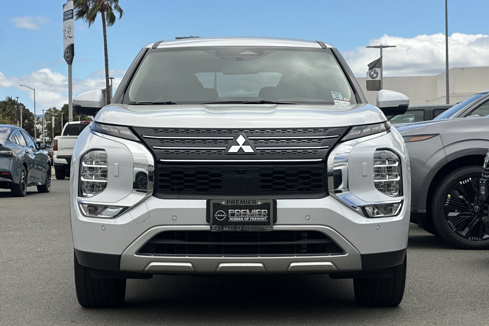 Used 2024 Mitsubishi Outlander AWD image 9