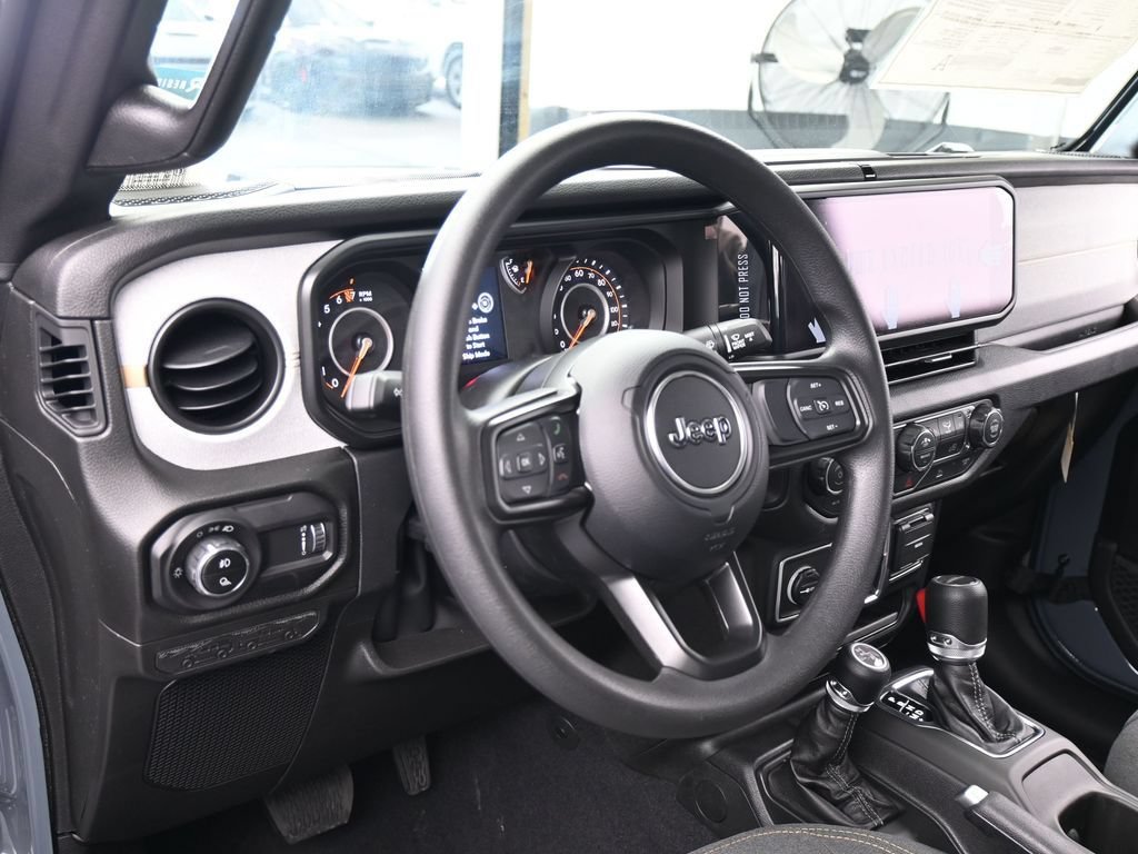 New 2026 Jeep Gladiator Sport AWD/4WD image 10