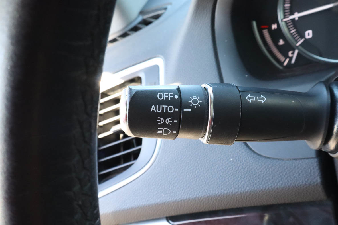 Used 2018 Acura TLX w/ Technology Package FWD image 17