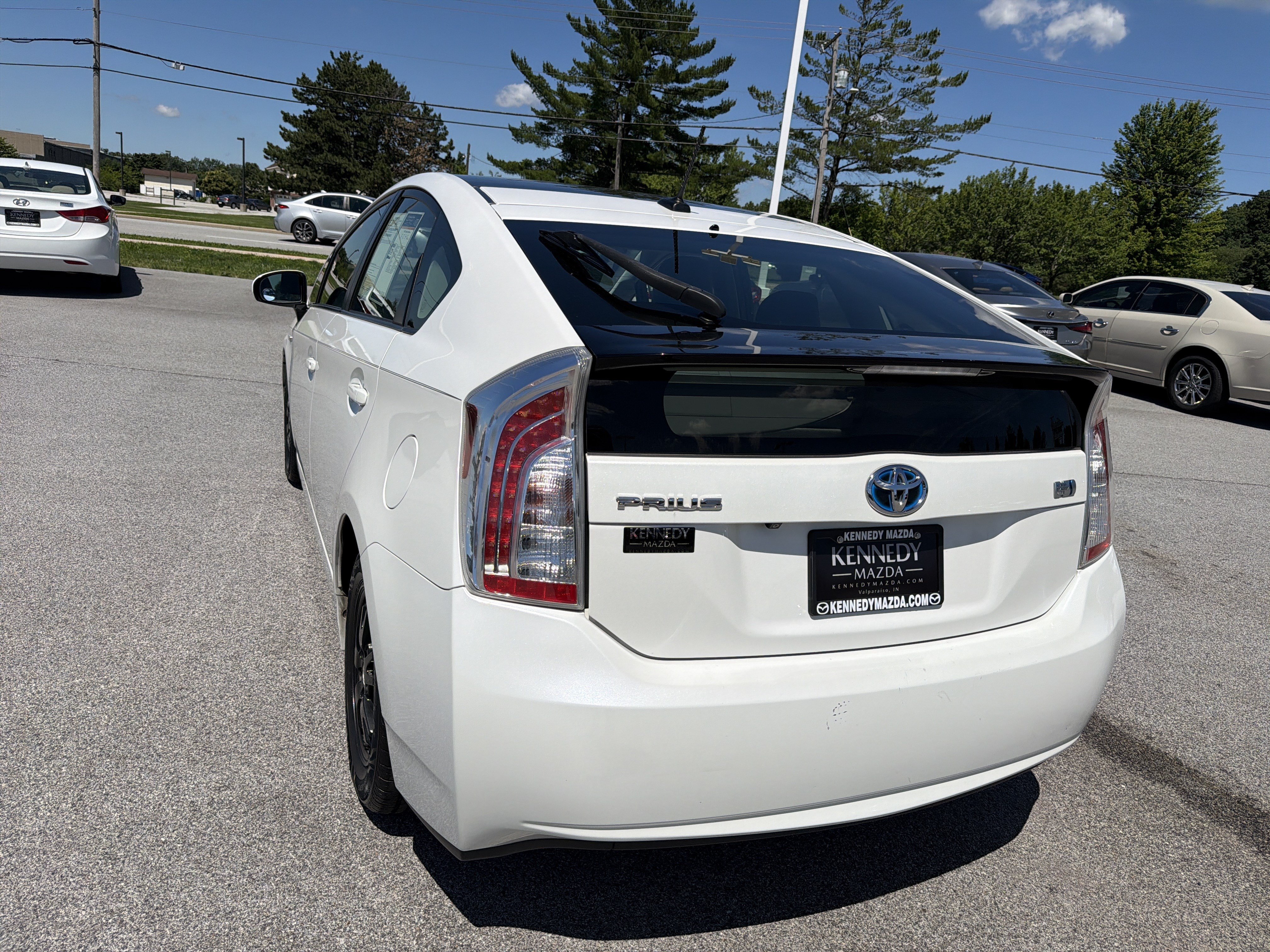 Used 2013 Toyota Prius Four w/ Deluxe Solar Roof Pkg FWD image 5