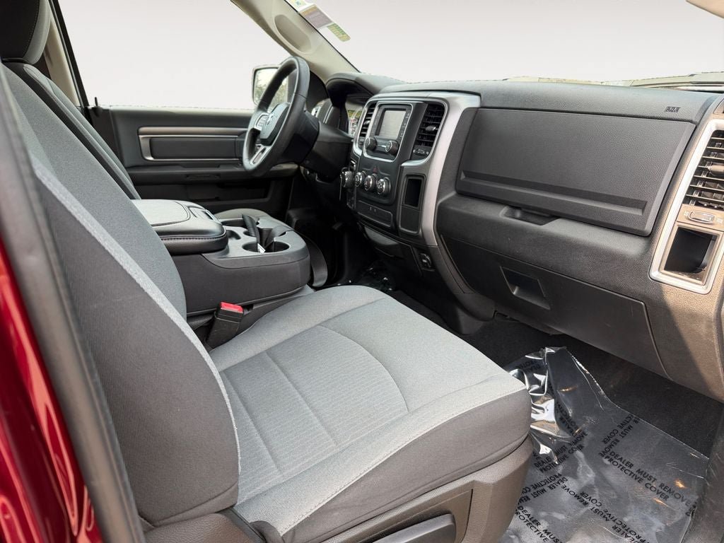 Used 2022 RAM 1500 Classic SLT AWD/4WD image 26