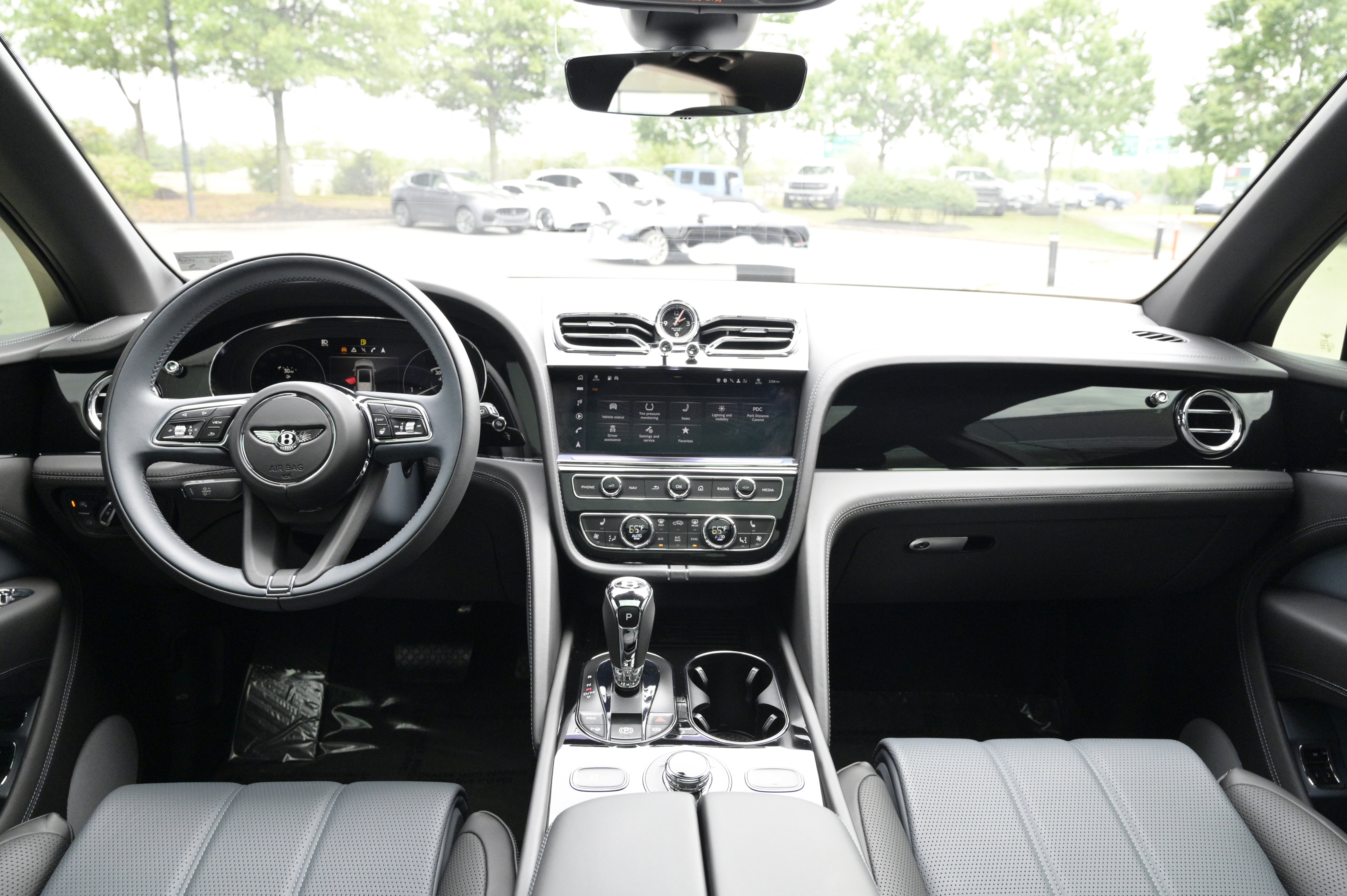 Used 2021 Bentley Bentayga AWD/4WD image 42