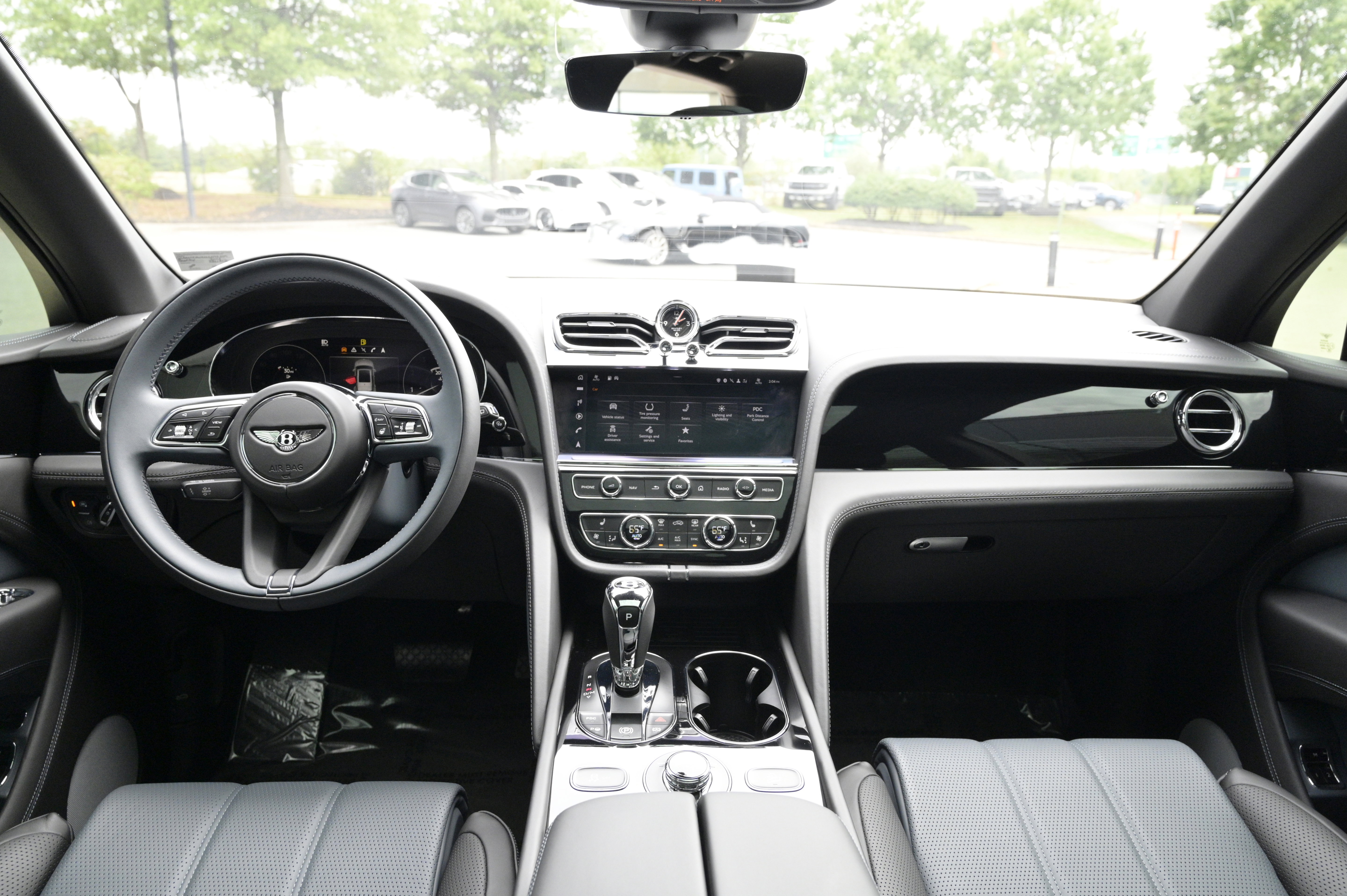 Used 2021 Bentley Bentayga image 42