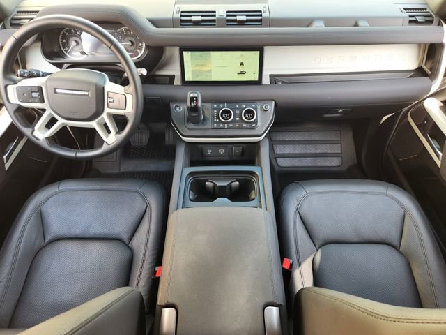 Used 2023 Land Rover Defender 110 SE image 24
