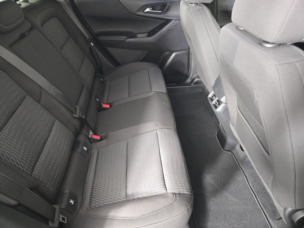 New 2026 Chevrolet Equinox LT w/ Safety and Technology Package FWD image 34