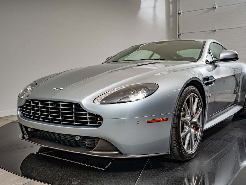 Used 2015 Aston Martin V8 Vantage GT RWD image 12