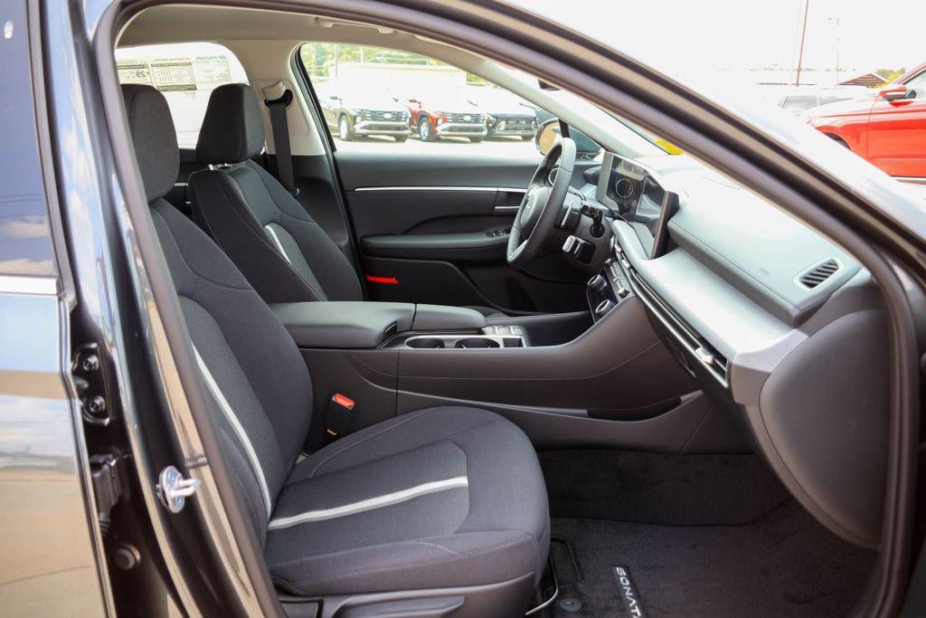 New 2026 Hyundai Sonata SEL FWD image 8