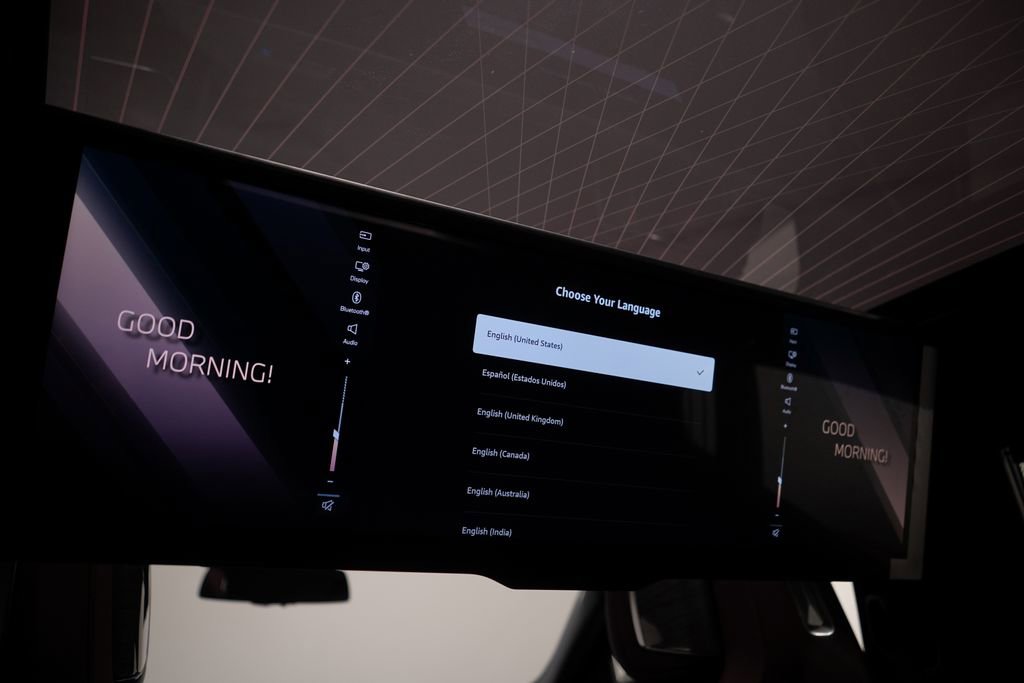 Used 2025 BMW i7 eDrive50 w/ M Sport Package image 15