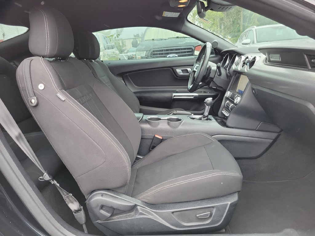 Used 2022 Ford Mustang GT w/ Equipment Group 301A RWD image 29