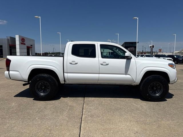 Certified 2022 Toyota Tacoma SR AWD/4WD image 3