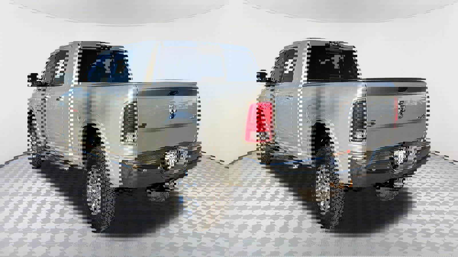 Used 2018 RAM 3500 Laramie w/ Convenience Group image 7