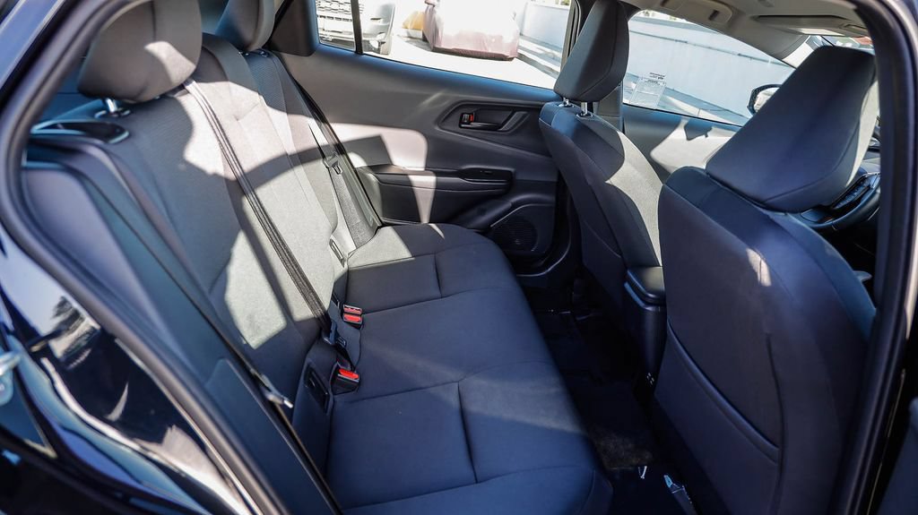 Used 2026 Toyota Prius LE FWD image 19