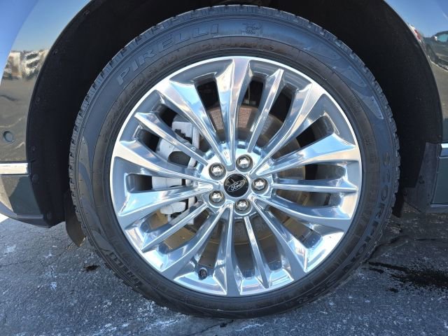 Used 2022 Ford Edge Titanium w/ Equipment Group 301A AWD/4WD image 10