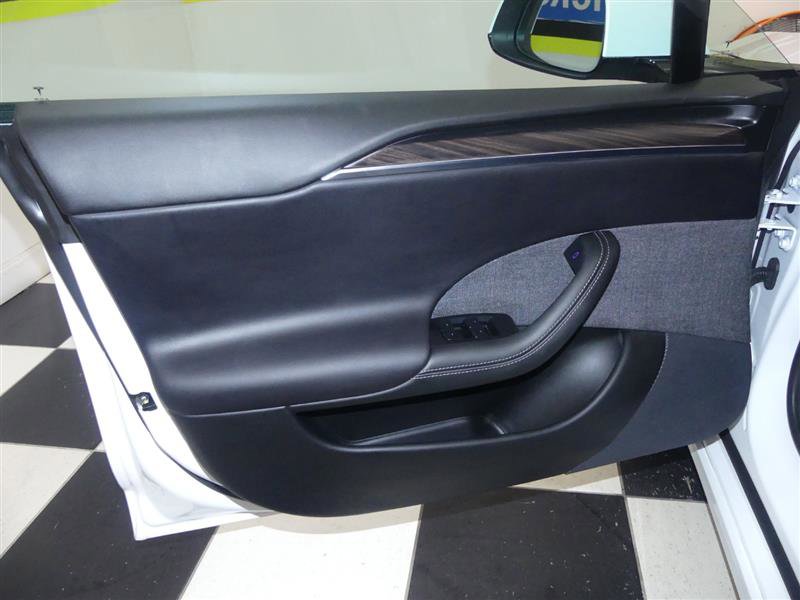 Used 2021 Tesla Model S Plaid image 19