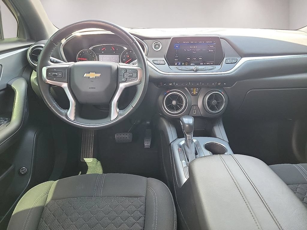 Used 2020 Chevrolet Blazer LT FWD image 9