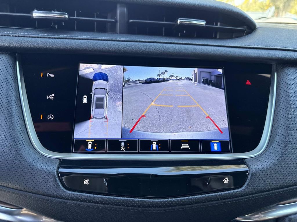 Certified 2022 Cadillac XT5 Premium Luxury w/ Technology Package image 24