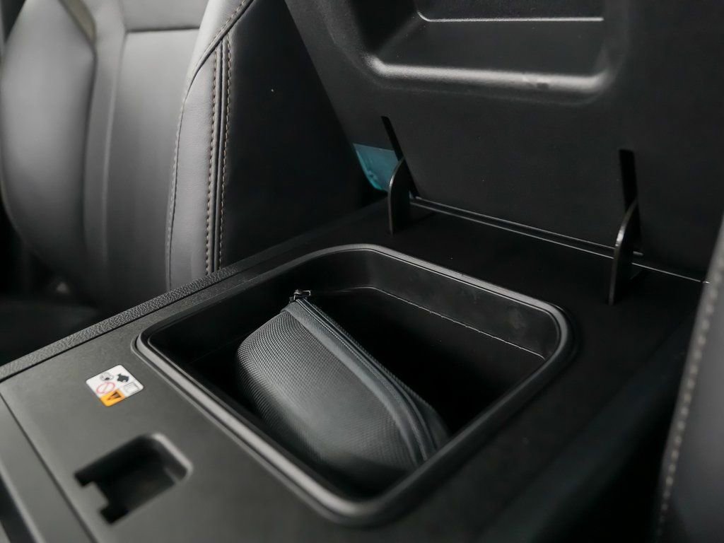 Used 2024 Lexus GX 550 image 32