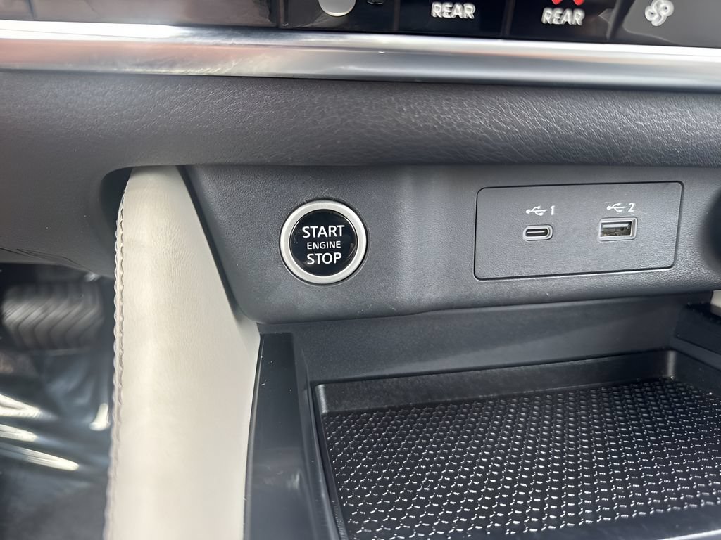 Used 2023 Nissan Rogue SL w/ SL Premium Package AWD/4WD image 22