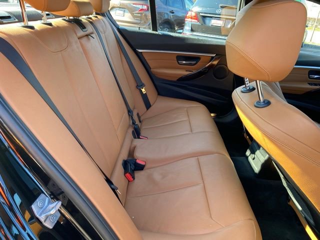 Used 2018 BMW 330i xDrive Sedan w/ Convenience Package AWD/4WD image 18
