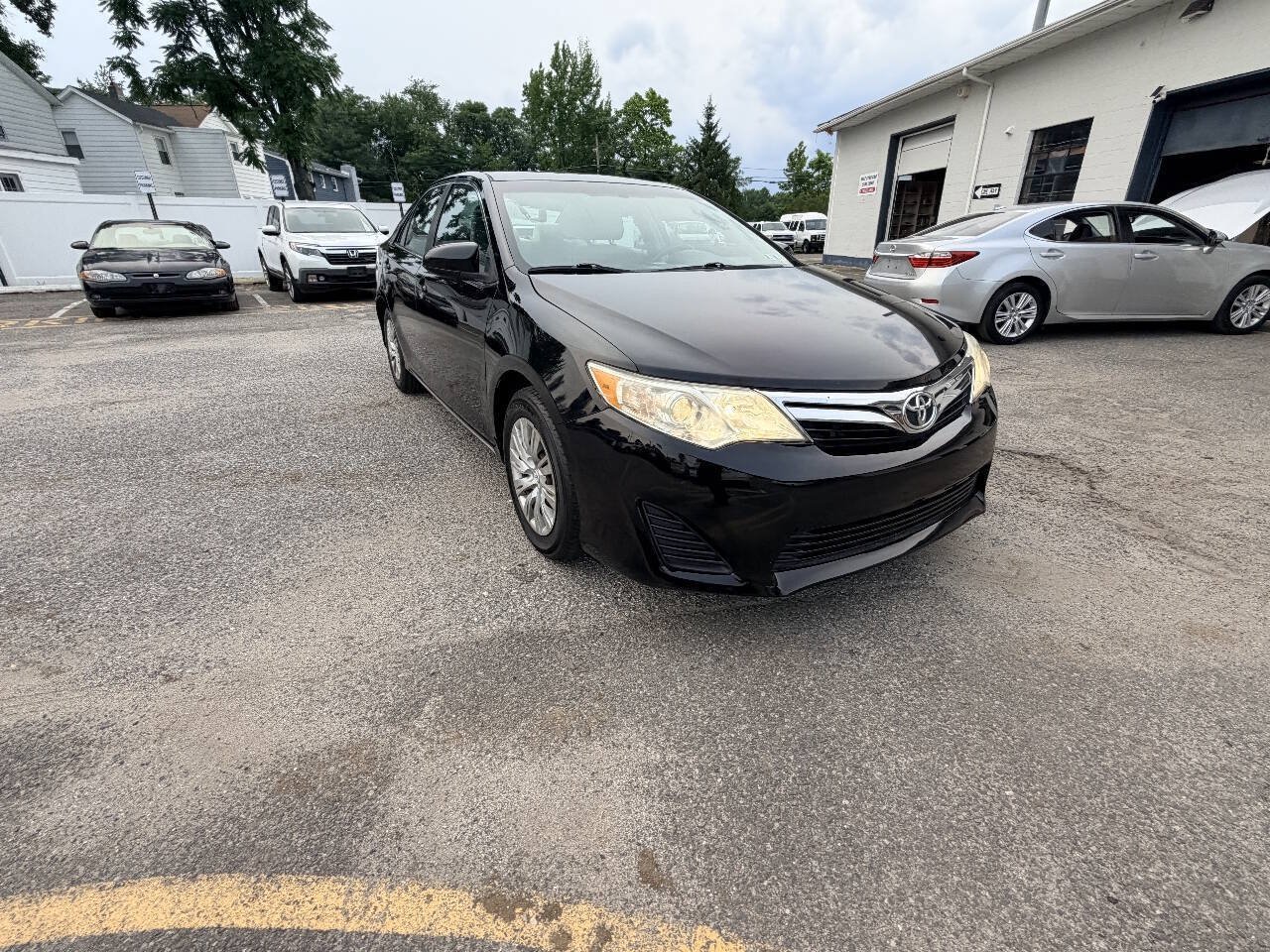 Used 2012 Toyota Camry LE FWD image 15